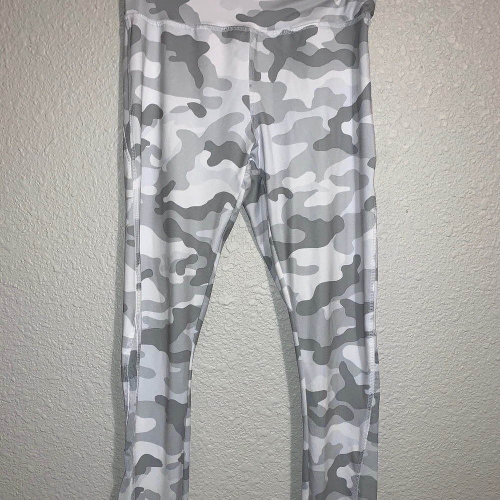 Camo leggings